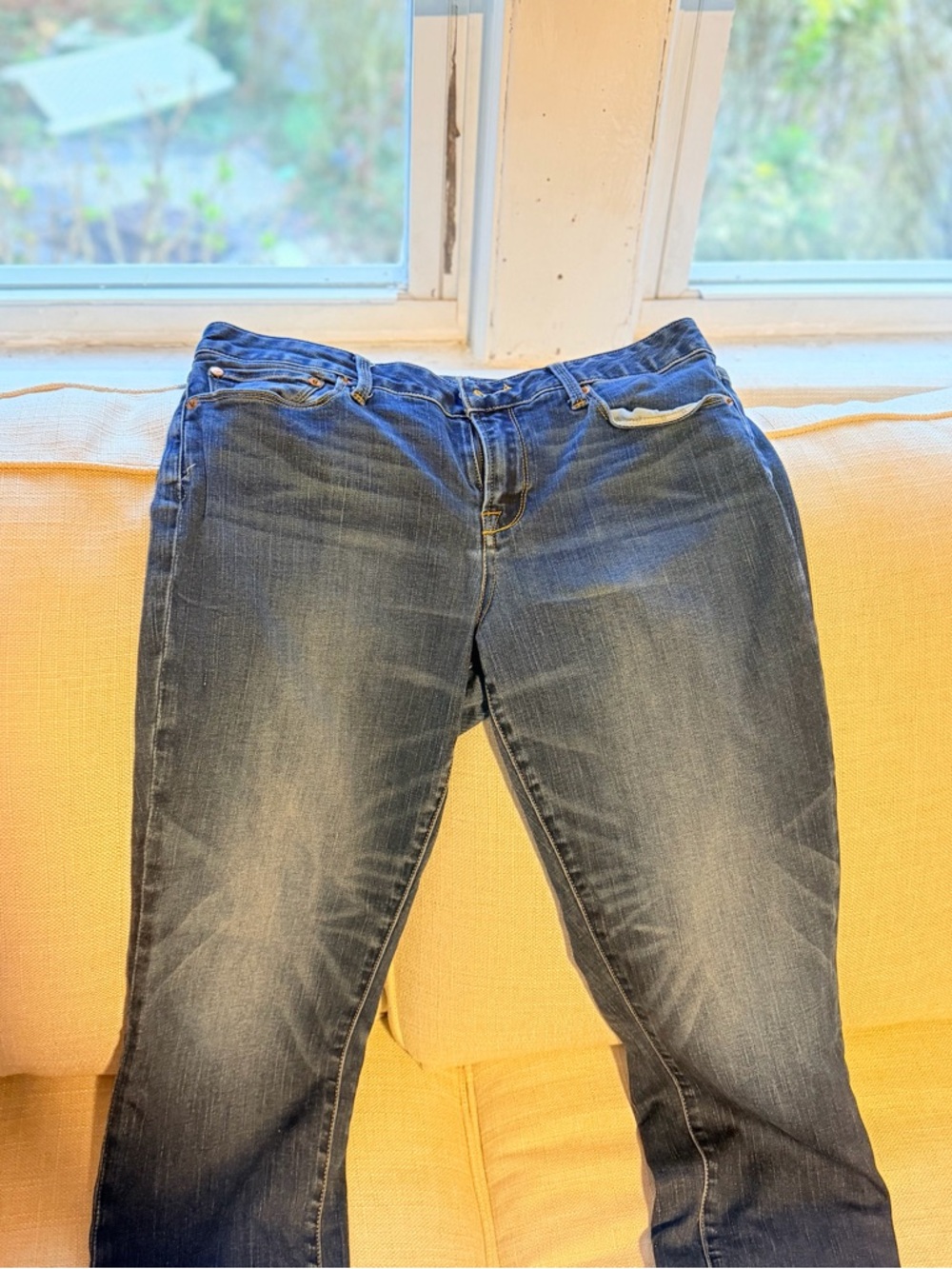 Lucky Brand Dark Blue Denim Jeans with Copper Button
